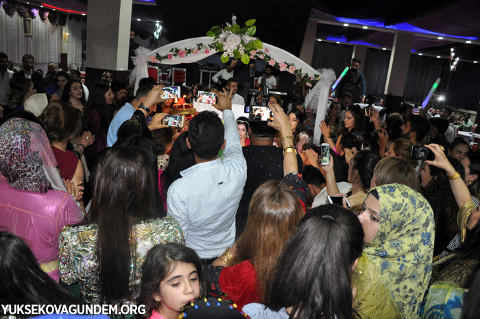 Kandaş ailesinin mutlu günü 61