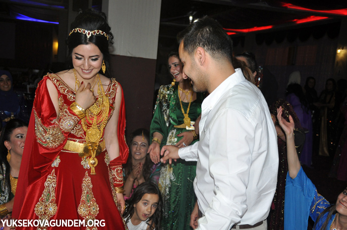 Kandaş ailesinin mutlu günü 66