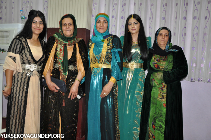 Kandaş ailesinin mutlu günü 67