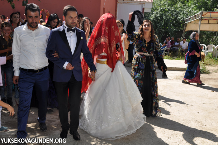 Kandaş ailesinin mutlu günü 82