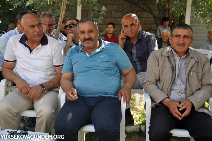 Kandaş ailesinin mutlu günü 88