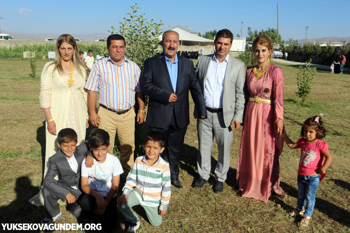 Öner ve Dündar ailesinin mutlu günü 120