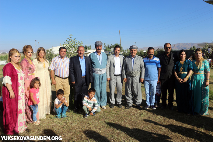 Öner ve Dündar ailesinin mutlu günü 122