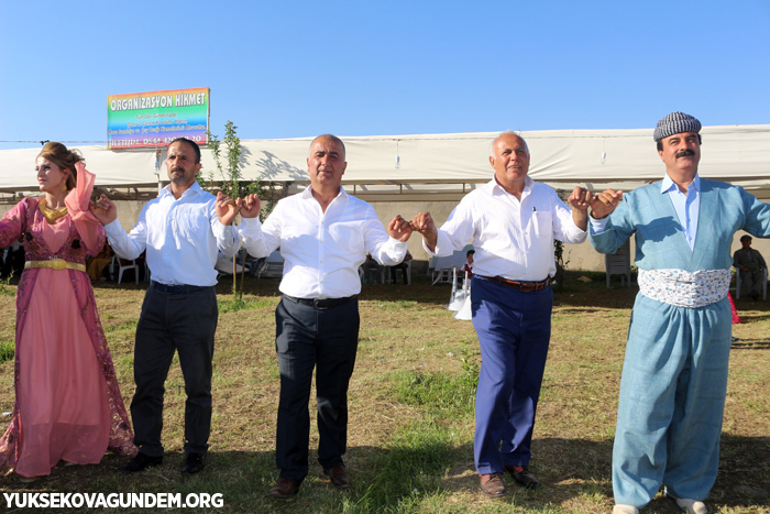 Öner ve Dündar ailesinin mutlu günü 123