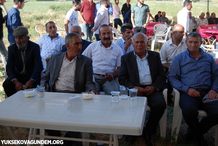 Öner ve Dündar ailesinin mutlu günü 42