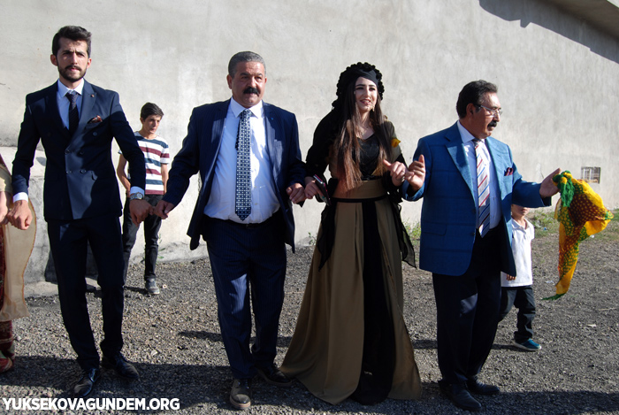 Öner ve Dündar ailesinin mutlu günü 69