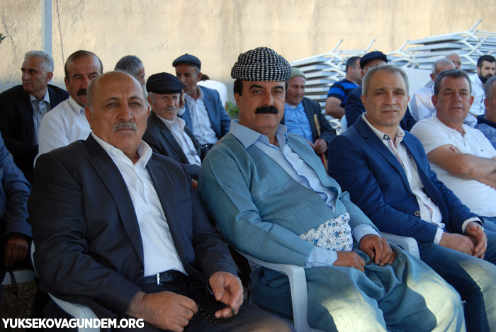 Öner ve Dündar ailesinin mutlu günü 87