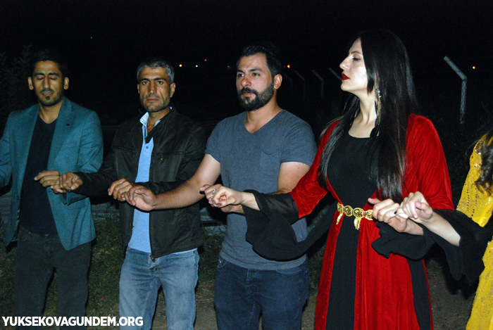 Öner ve Dündar ailesinin mutlu günü 96