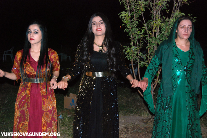 Öner ve Dündar ailesinin mutlu günü 97