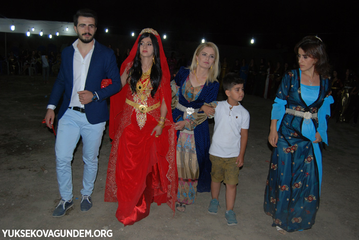 Baykal ailesinin mutlu Günü 105