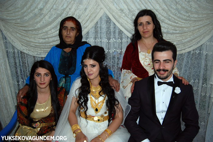 Baykal ailesinin mutlu Günü 157