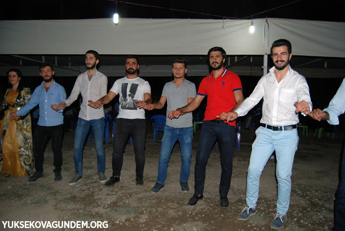 Baykal ailesinin mutlu Günü 45