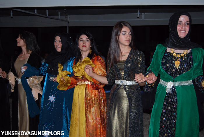 Baykal ailesinin mutlu Günü 48