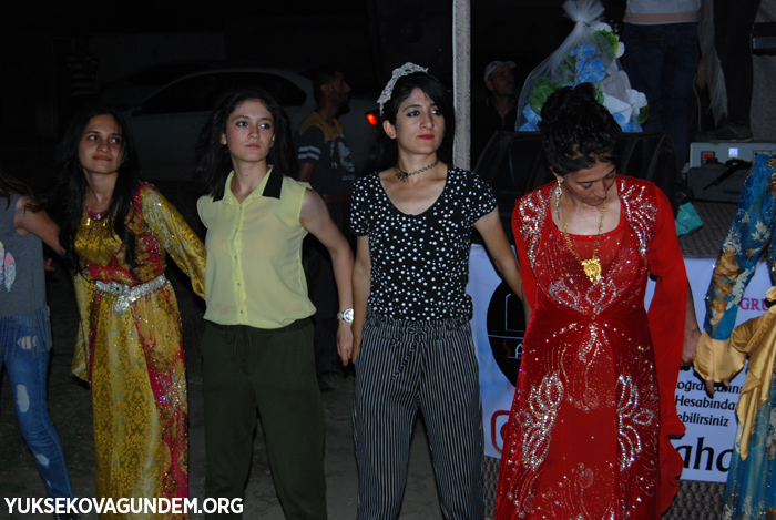 Baykal ailesinin mutlu Günü 64