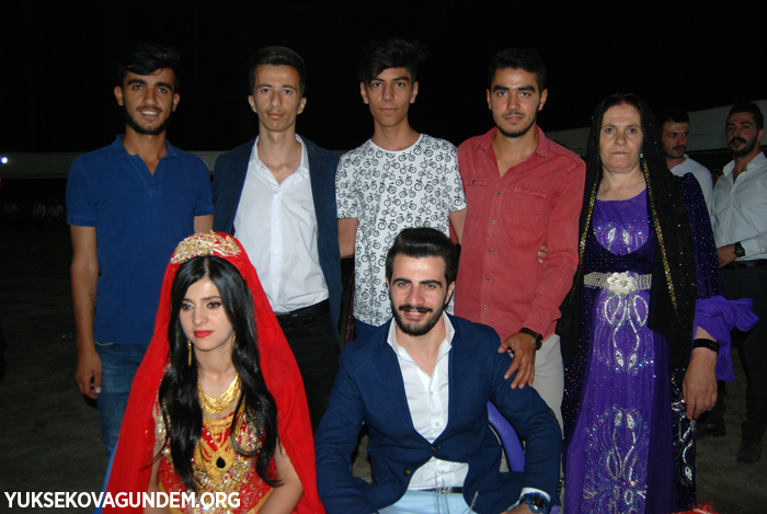 Baykal ailesinin mutlu Günü 77