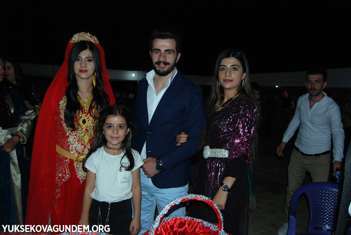 Baykal ailesinin mutlu Günü 79