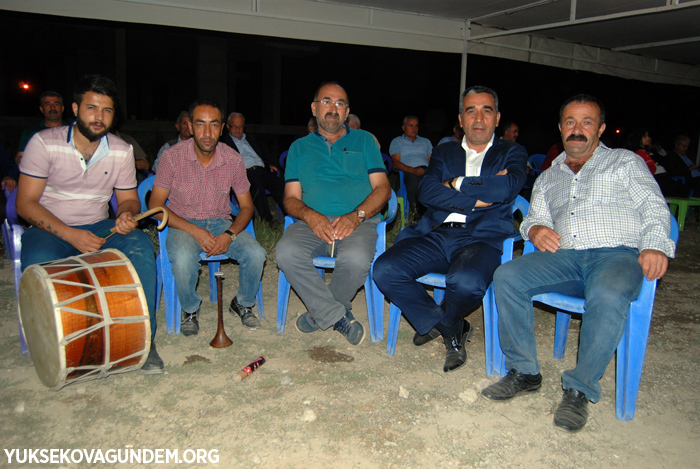 Baykal ailesinin mutlu Günü 83