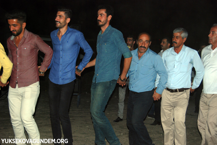 Baykal ailesinin mutlu Günü 99