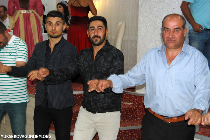 Baygüneş ile Çobanoğlu ailesinin mutlu günü 101