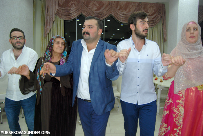 Baygüneş ile Çobanoğlu ailesinin mutlu günü 125