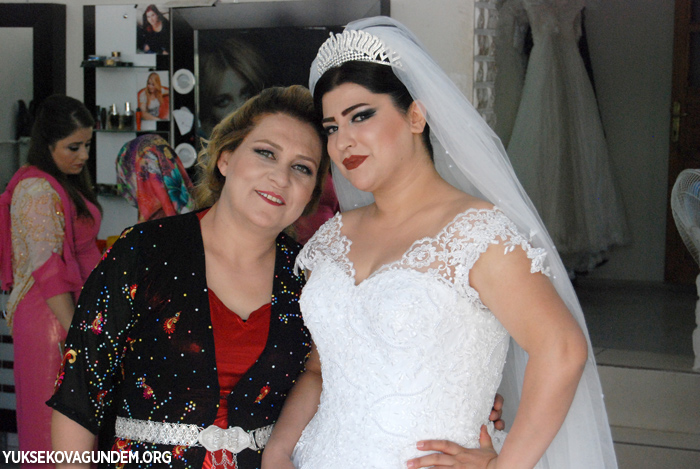 Baygüneş ile Çobanoğlu ailesinin mutlu günü 130