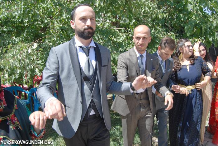 Baygüneş ile Çobanoğlu ailesinin mutlu günü 135