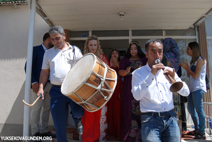 Baygüneş ile Çobanoğlu ailesinin mutlu günü 136