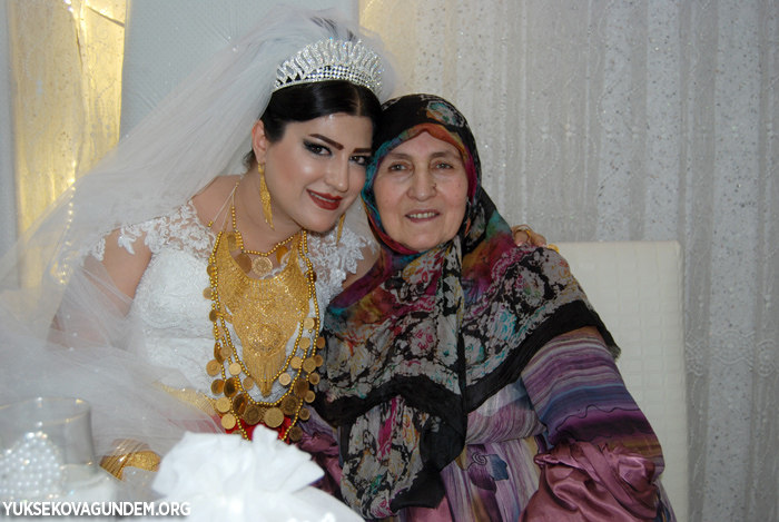 Baygüneş ile Çobanoğlu ailesinin mutlu günü 163