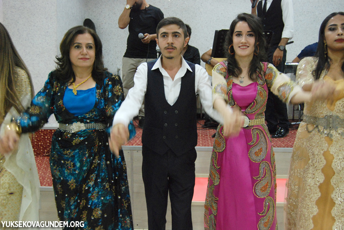 Baygüneş ile Çobanoğlu ailesinin mutlu günü 29
