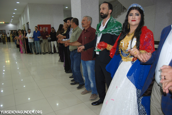 Baygüneş ile Çobanoğlu ailesinin mutlu günü 82