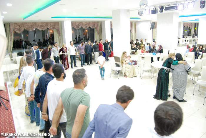 Baygüneş ile Çobanoğlu ailesinin mutlu günü 92