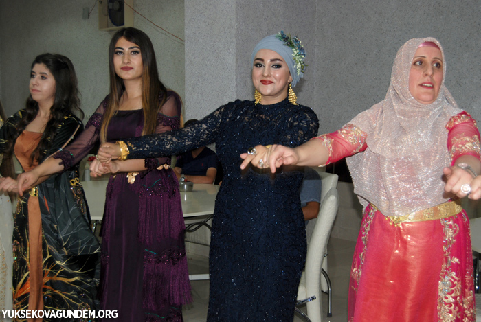 Baygüneş ile Çobanoğlu ailesinin mutlu günü 98