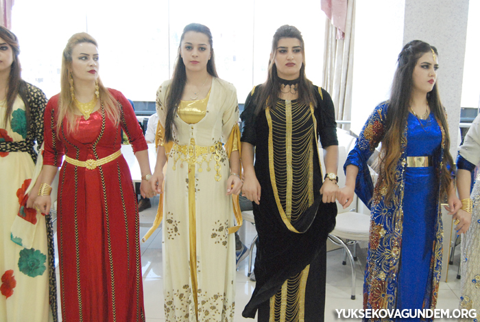 Çiftçi Ailesinin Mutlu Günü 110