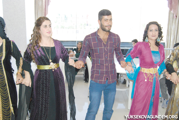 Çiftçi Ailesinin Mutlu Günü 112