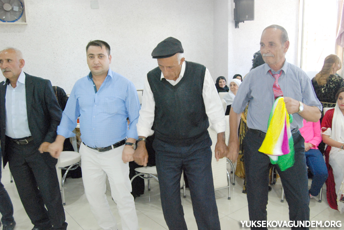 Çiftçi Ailesinin Mutlu Günü 115