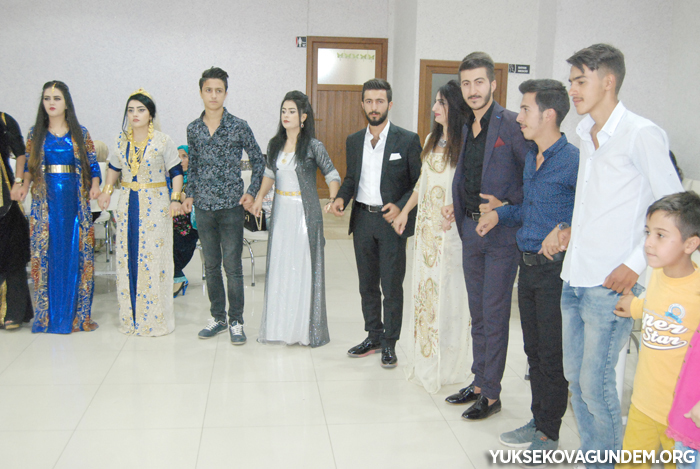 Çiftçi Ailesinin Mutlu Günü 119