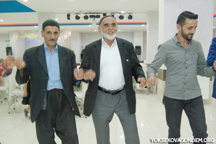 Çiftçi Ailesinin Mutlu Günü 124