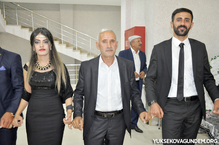 Çiftçi Ailesinin Mutlu Günü 177