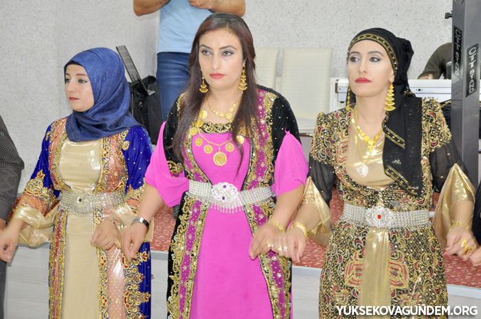 Çiftçi Ailesinin Mutlu Günü 183