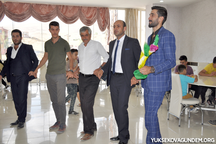 Çiftçi Ailesinin Mutlu Günü 185