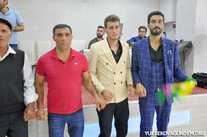 Çiftçi Ailesinin Mutlu Günü 205