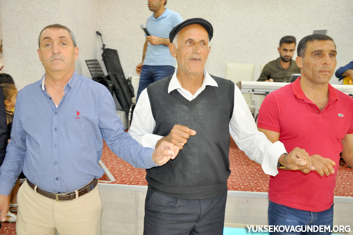 Çiftçi Ailesinin Mutlu Günü 206