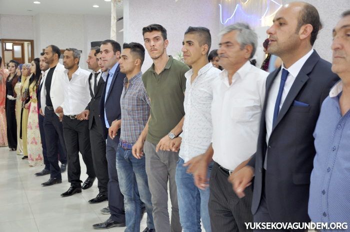 Çiftçi Ailesinin Mutlu Günü 207