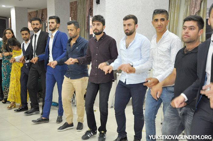 Çiftçi Ailesinin Mutlu Günü 233
