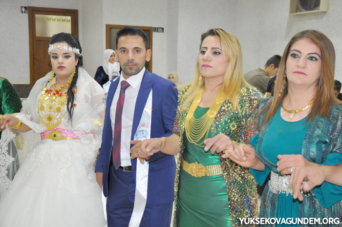 Çiftçi Ailesinin Mutlu Günü 238