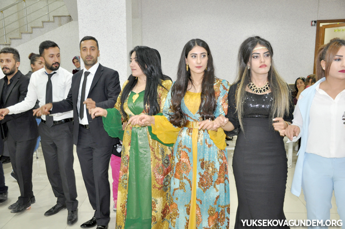Çiftçi Ailesinin Mutlu Günü 239