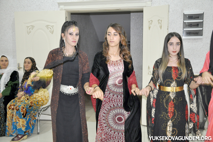 Çiftçi Ailesinin Mutlu Günü 244