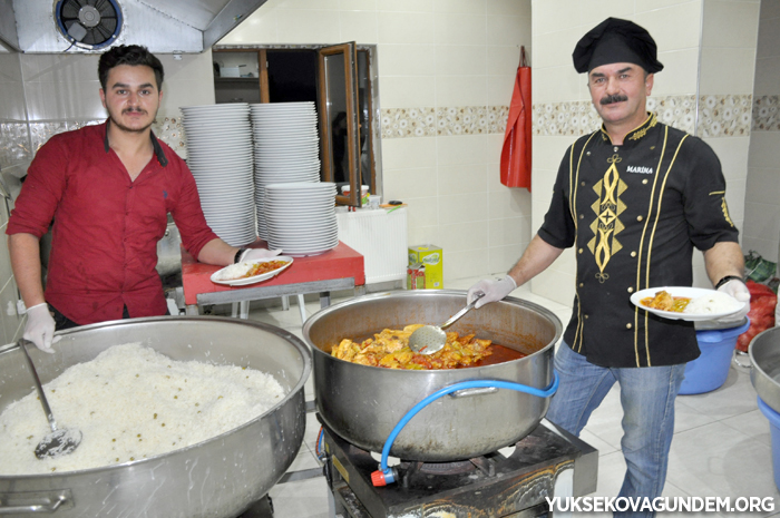 Çiftçi Ailesinin Mutlu Günü 245