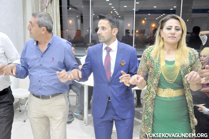 Çiftçi Ailesinin Mutlu Günü 250