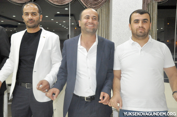 Çiftçi Ailesinin Mutlu Günü 253